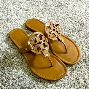 Tory Burch size 10 patent cognac sandals